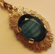 Wisiorek z niebieskim syntetycznym kamieniem f. Sphinx