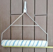 Uchwyt z wałkiem nylonowym do posadzek 49 cm