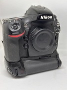 NIKON D800 + grip+3 akumulatory-niski przebieg 26K