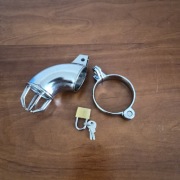 Klatka na penisa bdsm