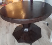 Antyczny dębowy stół – stylowa noga, okres międzywojenny