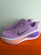 Buty do biegania Nike Vomero Plus HV8154-503