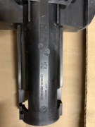 Uchwyt spryskiwacza Pueugeot 5008 9686182080