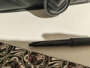 Kredka czarna MAC do brwi i oczu 