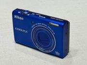 Vintage camera aparat cyfrowy Nikon Coolpix S6200 niebieski