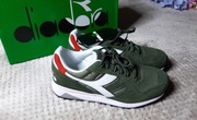 Diadora, rozmiar: 40 wkładka: 25cm 