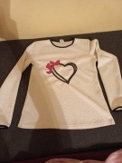 biała bluzka z serduszkiem roz158