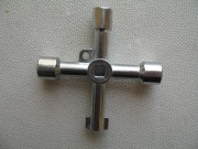 Uniwersalny klucz do szafek wody, prądu ,gazu.