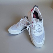 Puma RS-X sneakersy dziecięce białe/czarne/różowe (r. 34)