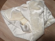 Szal do sukni że sztucznego futerka 