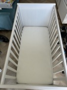 Łóżeczko IKEA SUNDVIK + materac + prześcieradło + ochraniacz