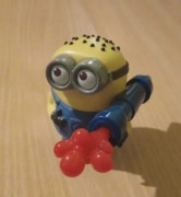Figurka Minionki wys. 8cm