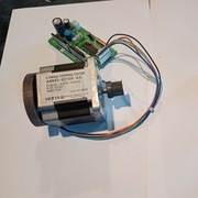 Silnik Vexta DC 2.2A 0.72 Step 5 Phase z płytą