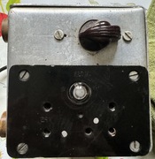 Stary transformator lub zasilacz