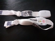 Opaski bransolety z koncertów Taylor Swift