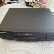 Video daewoo model dv-k285k- świetny stan