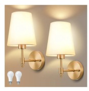 Kinkiety z bialym kloszem