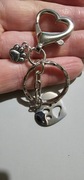 BRELOCZEK - Łapka,serducho,kot,pies! piękny ;-) 