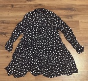 Śliczna mini sukienka marki Zara w kolorze czarno-białym. Rozmiar S.