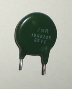 Warystor TNR15G820K TNR 15G820K 820V . Raster 8mm. Średnica fi 15mm.