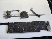 Kompletna uszkodzona płyta MacBook Air 13cali 2017 nie włącza się