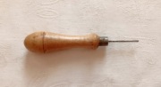 Małe dłuto półokrągłe 2 mm, okres międzywojenny
