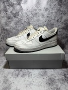 NIKE Air Force 1 White r. 45