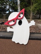 Pani duch, budka dla ptaków, małe dziuplaki