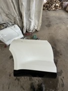 Aston martin dbx  dzwi prawe tyl