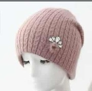 Czapka damska mix kolorów Smerfetka z ozdobą 