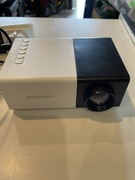 Rzutnik mini projektor LED