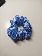 Satynowa gumka scrunchie błękitna 