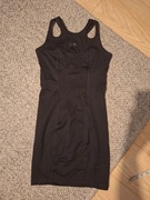 Czarna elastyczna sukienka 4F, M