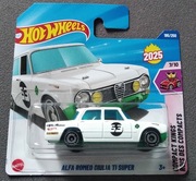 HOT WHEELS  .   ALFA  ROMEO  GIULIA    .  autko resorówka