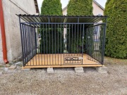 Boks, klatka, kojec dla psa, pomieszczenie gospoda