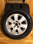 Koła z oponami zimowymi Nokian 215/65 R16 102H XL oraz felgami Audi