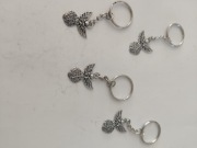 Brelok zawieszka anioł aniołek metalowy wysokość 2,5 cm prezent pamiątkowy 