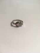 Pierścionek z brylantem w białym złocie 0,385 ct