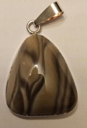 Zawieszka srebrna krzemień pasiasty, 3,4 cm