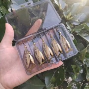 Błystki obrotówki 5 szt. kolor srebrny . komplet.