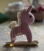 Konik na wykonany na szydełku ozdoba handmade