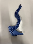 Prawy zawias maski Kia Ceed III kod koloru B3