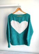 Włoski sweter bukla z sercem morski r U