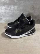 Dziecięce buty Nike jordan max aura 5 rozmiar 38,5 dz4352-017