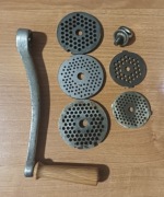 Części do starej maszynki do mielenia mięsa 