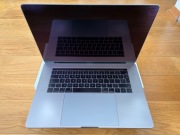 MacBook Pro 15” (2017) | i7 | 16GB | 512GB | do naprawy