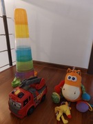 Zestaw zabawek. Interaktywne auto, wieża, zjeżdżalnia do piłek, traktor gra