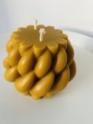 Ręcznie robiona świeca z wosku pszczelego Miodowa Spirala handmade XL