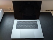 Laptop Apple Macbook Pro / A2485 / M1 pro / 32GB / 512SSD / 16" z ładowarką