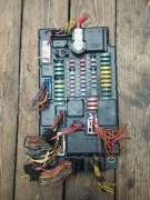 SKRZYNKA BEZPIECZNIKÓW MINI COUNTRYMAN R60 9803978